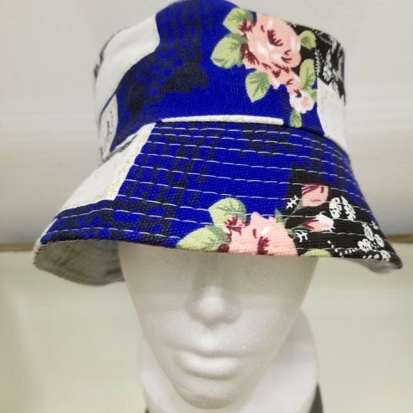 Navy Flower with Eiffel Tower Bucket Hat. - Picture 1 of 5